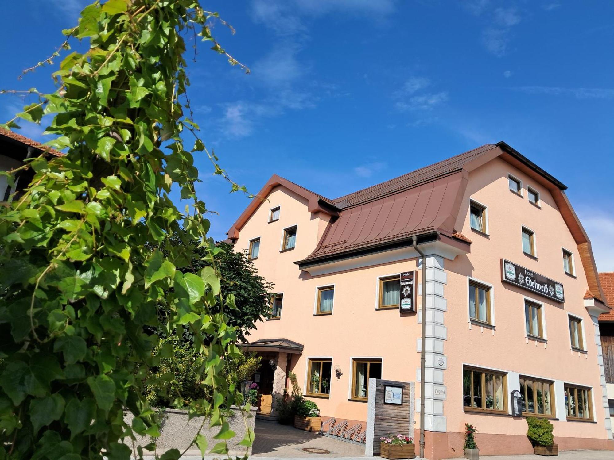 Hotel Garni Edelweiss Siegsdorf Eksteriør billede